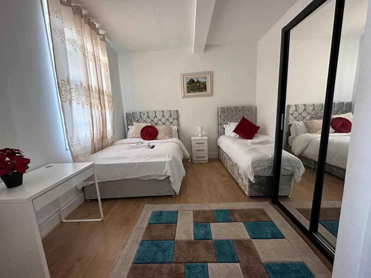 City Lodge Shadwell Лондон Екстериор снимка