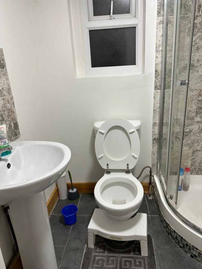 City Lodge Shadwell Лондон Екстериор снимка