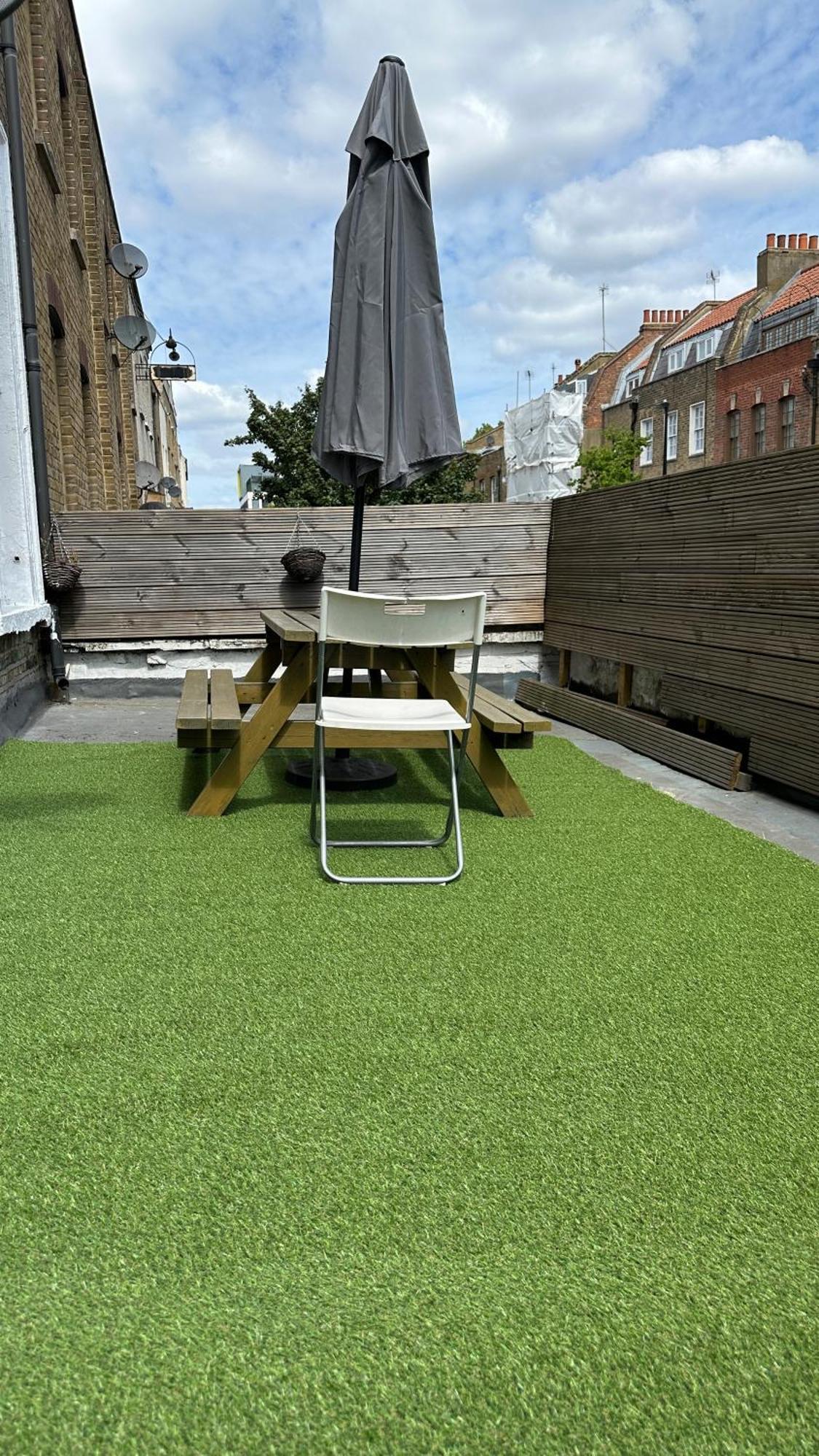City Lodge Shadwell Лондон Екстериор снимка